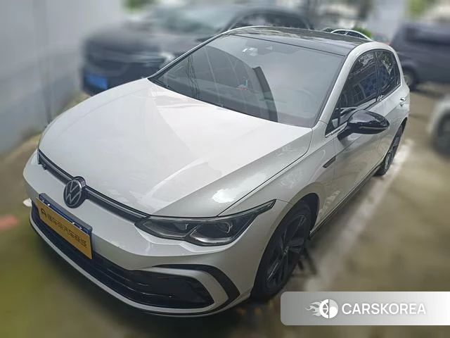 Volkswagen Golf 2024 Белый из Китая, фото 2