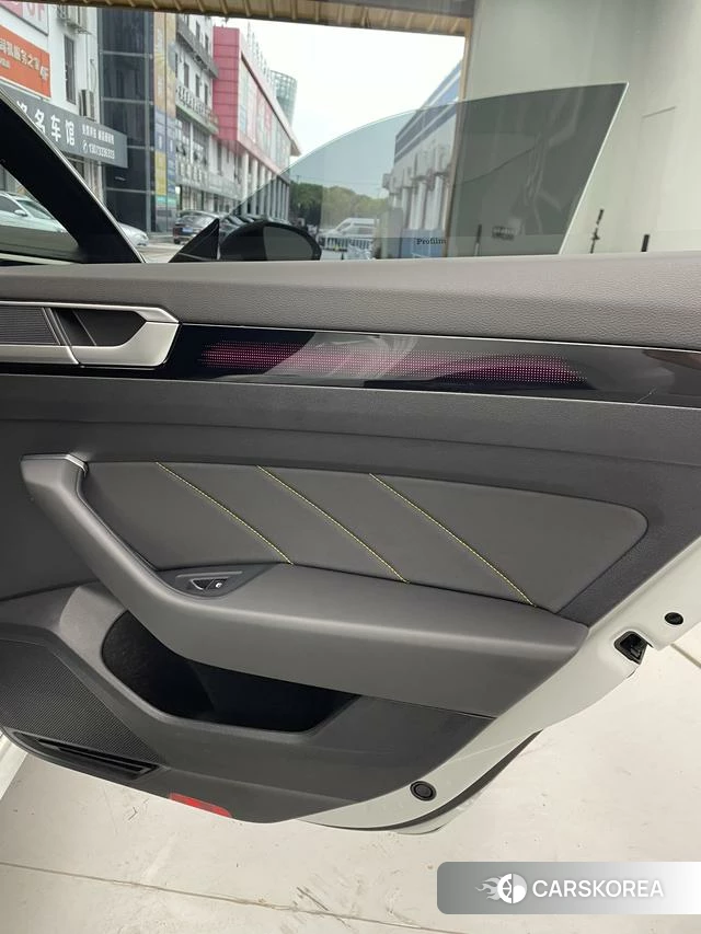 Volkswagen CC id 4213698 из Китая 12