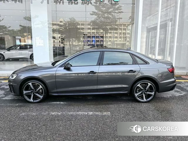 Audi A4L 2024 Темно-серый из Китая, фото 2