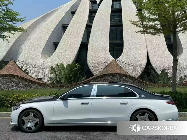 Mercedes-Benz Maybach S-class 2022 Белый из Китая, фото 2