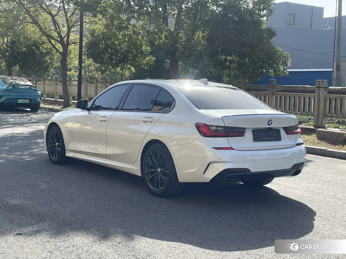 BMW 3 series 2021 Белый из Китая, фото 2