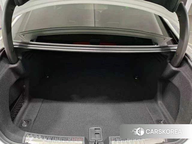 Audi A5L id 4313770 из Китая 9