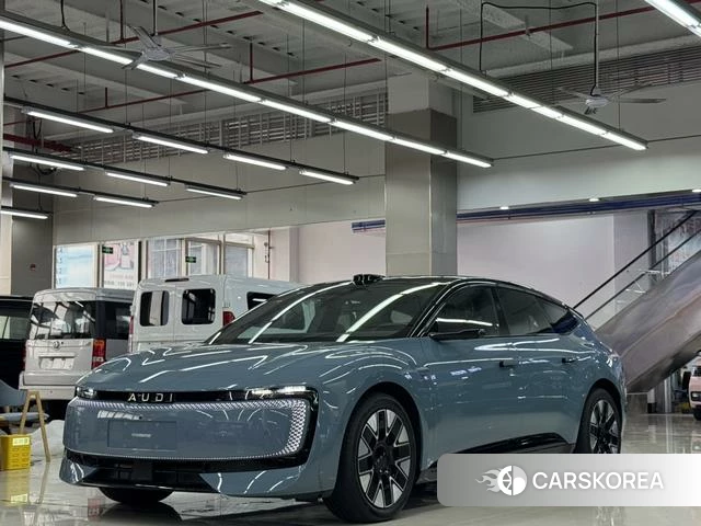 Audi AUDI Audi E5 Sportback 2026 Синий из Китая, фото 2