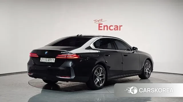 BMW 5 Series (G60) id 3517673 из Кореи 12