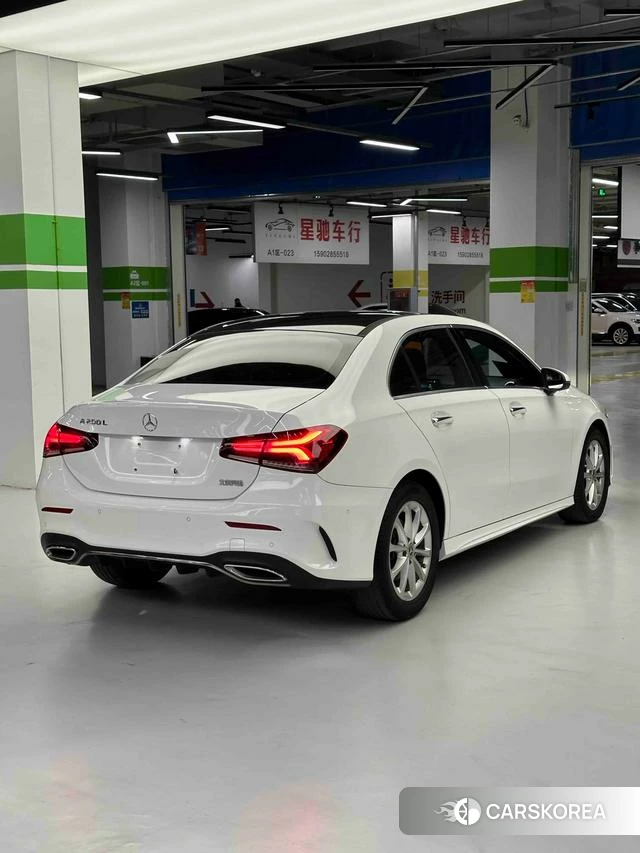 Mercedes-Benz Class A 2021 Белый из Китая, фото 2
