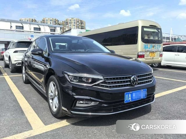 Volkswagen Magotan 2025 Черный из Китая, фото 2