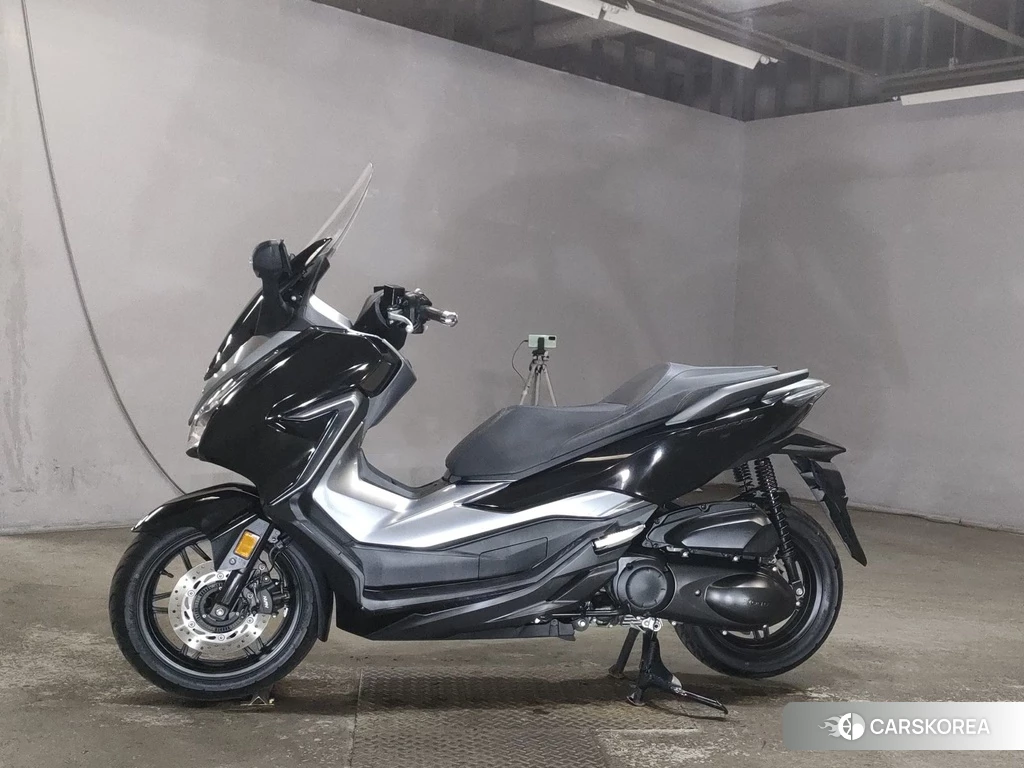 Проданный Honda FORZA 2018 из Японии