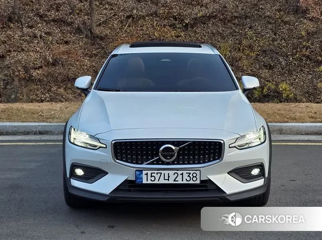 Volvo V60 Cross-Country 2nd Generation id 3410976 из Кореи 12