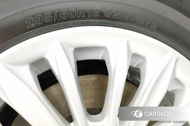 Ford Fox id 4213695 из Китая 12