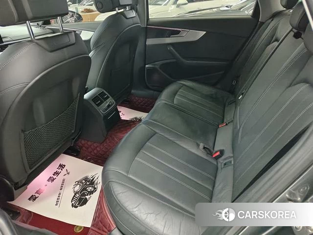 Audi A4L 2021 Темно-серый из Китая, фото 3