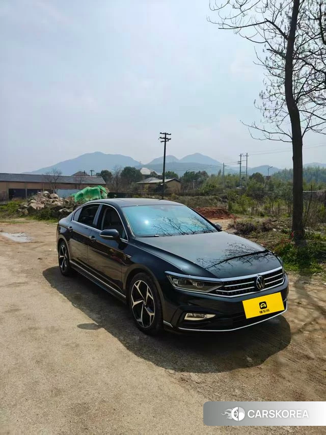Volkswagen Magotan 2023 Черный из Китая, фото 2