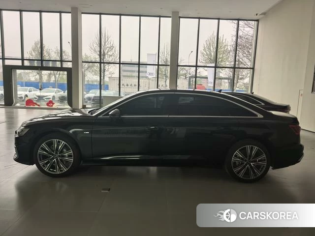 Audi A6L id 3927123 из Китая 12
