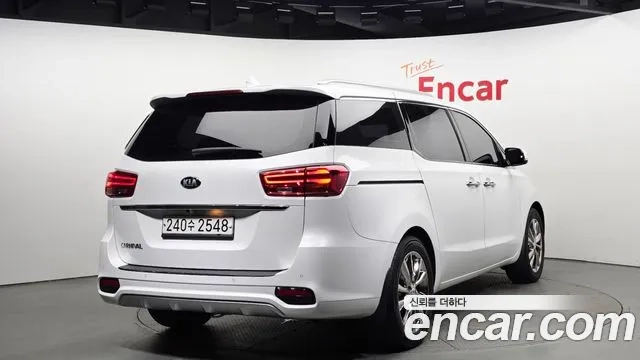 Kia The New Carnival id 2945966 из Кореи 12