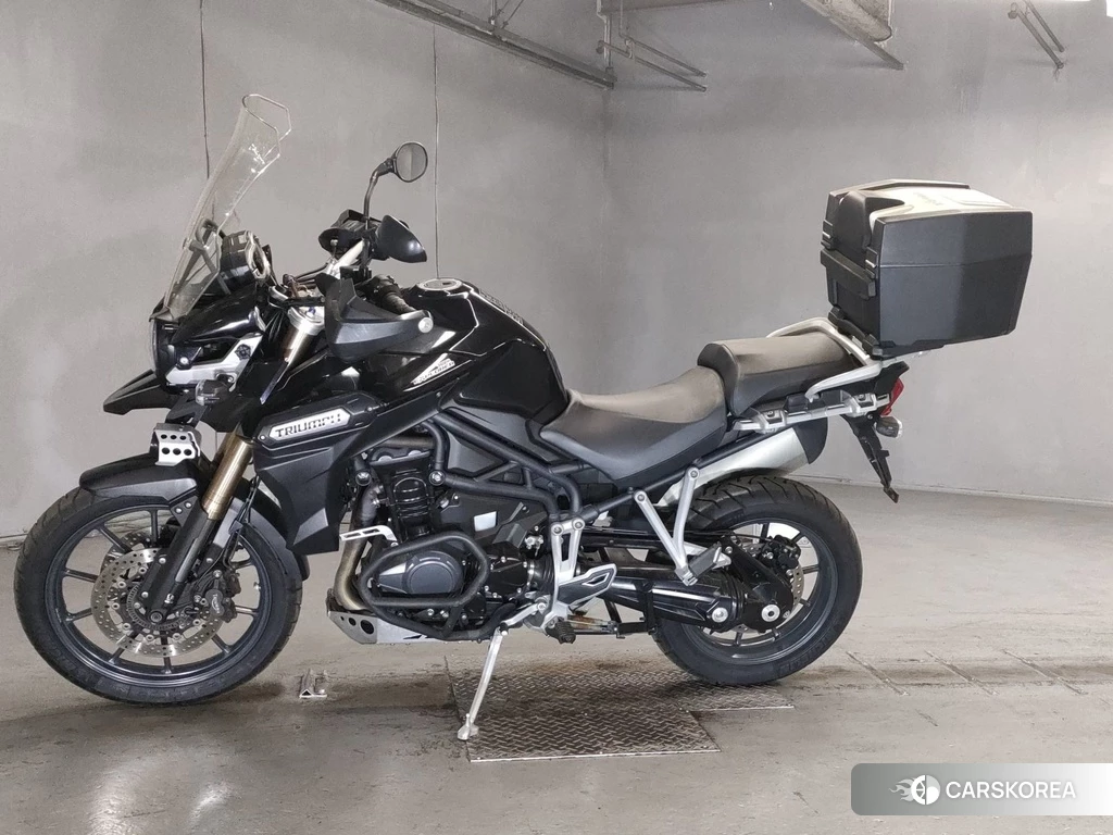 Проданный Triumph TIGER EXPLORER 1200 2012 из Японии