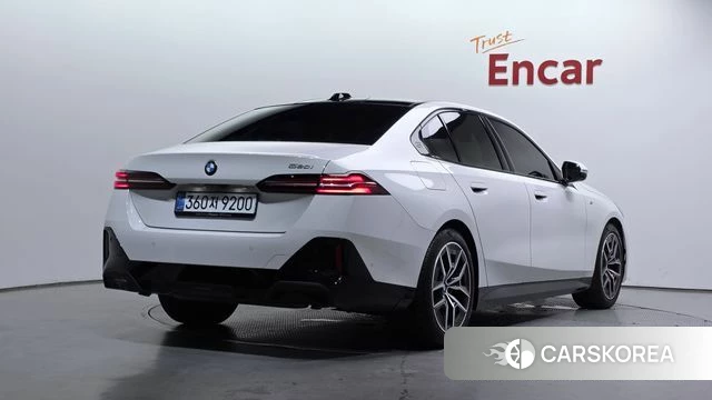 BMW 5 Series (G60) id 4700625 из Кореи 12