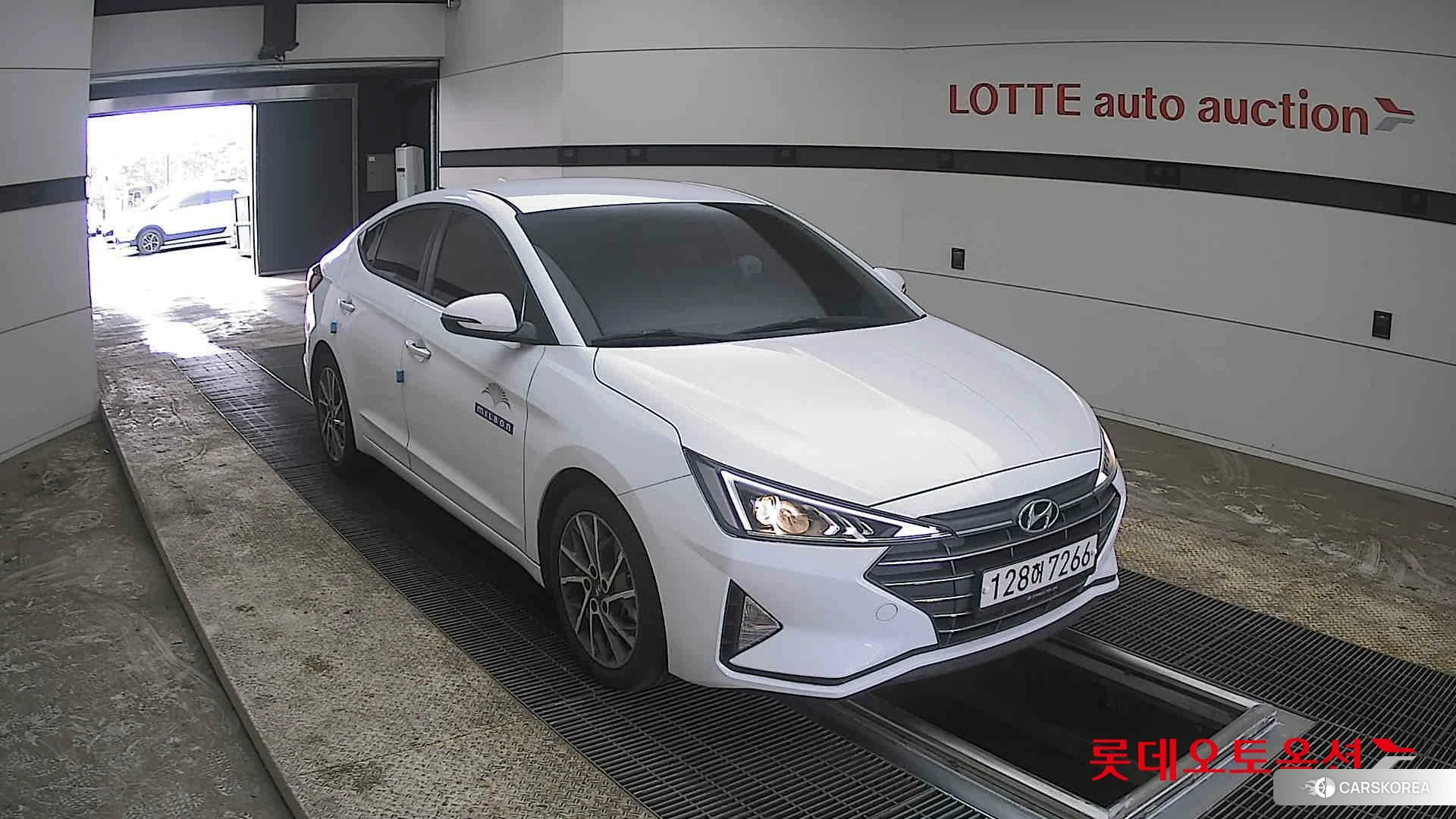 Hyundai Avante id 3875691 из Кореи 12