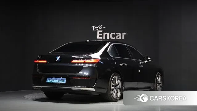 BMW i7 (G70) id 3022277 из Кореи 12