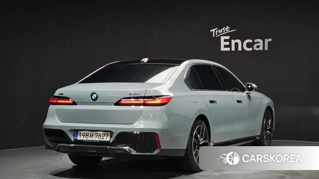 BMW 7 Series (G70) id 3021792 из Кореи 12