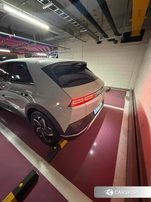 Hyundai Ionic 5 2022 Серебристо-серый из Кореи, фото 3