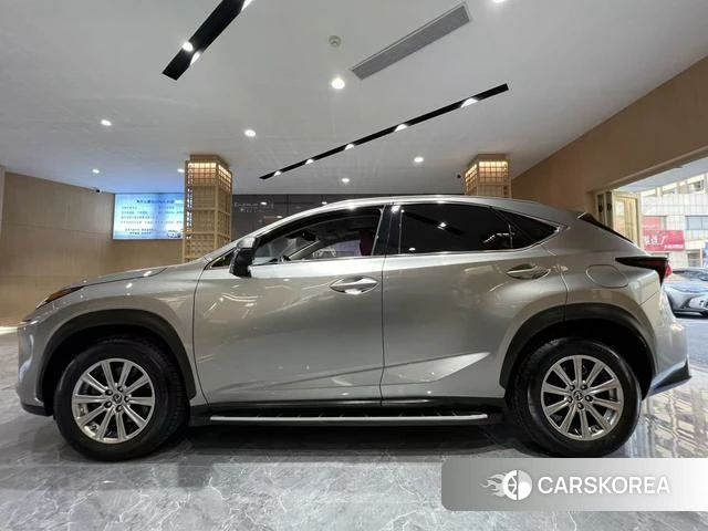 Lexus NX id 4213582 из Китая 9