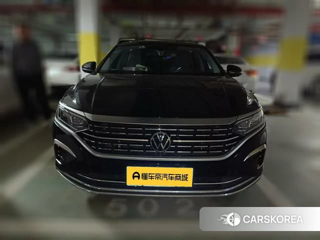 Volkswagen Passat 2023 Черный из Китая, фото 2