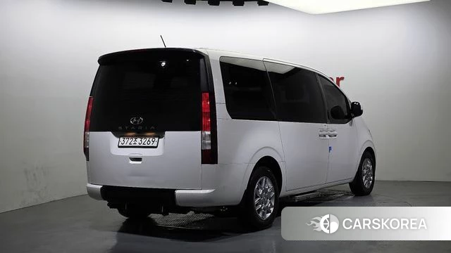 Hyundai Staria id 3806244 из Кореи 12