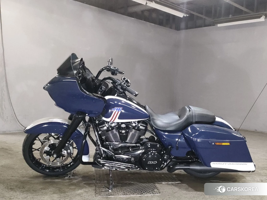 Проданный Harley-Davidson Road Glide FLTRXS1870 2020 из Японии