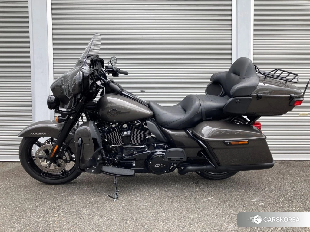 Проданный Harley-Davidson Electra Glide FLHTK1690 2023 из Японии, фото 2