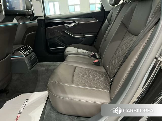 Audi A8 id 4208184 из Китая 10