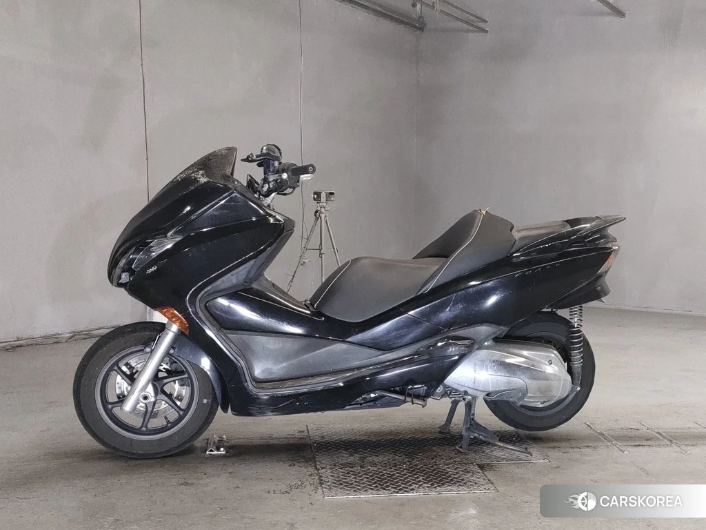 Проданный Honda FORZA Z 2012 из Японии