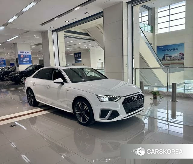 Audi A4L id 4277984 из Китая 12
