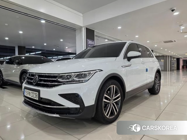Volkswagen Tiguan second Generation 2023 Белый из Кореи, фото 6