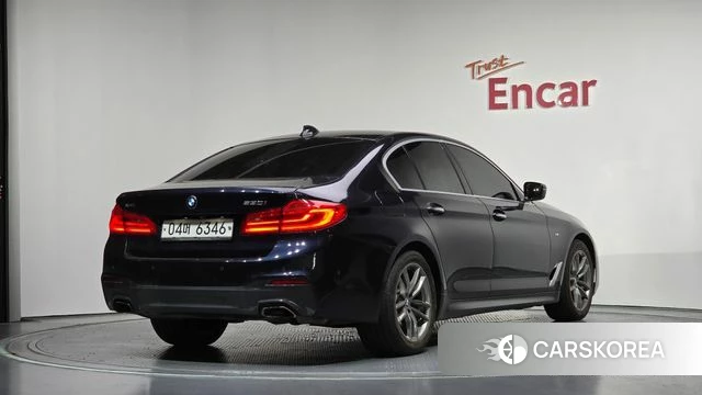 BMW 5 Series (G30) id 4345756 из Кореи 12
