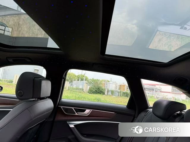 Audi A6 (import) 2021 Черный из Китая, фото 2