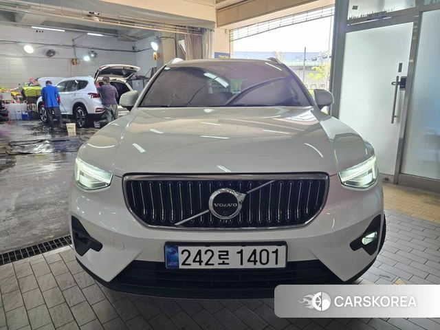 Volvo XC40 2025 Белый из Кореи, фото 2