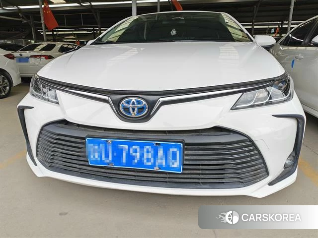 Toyota Corolla 2022 Белый из Китая, фото 2