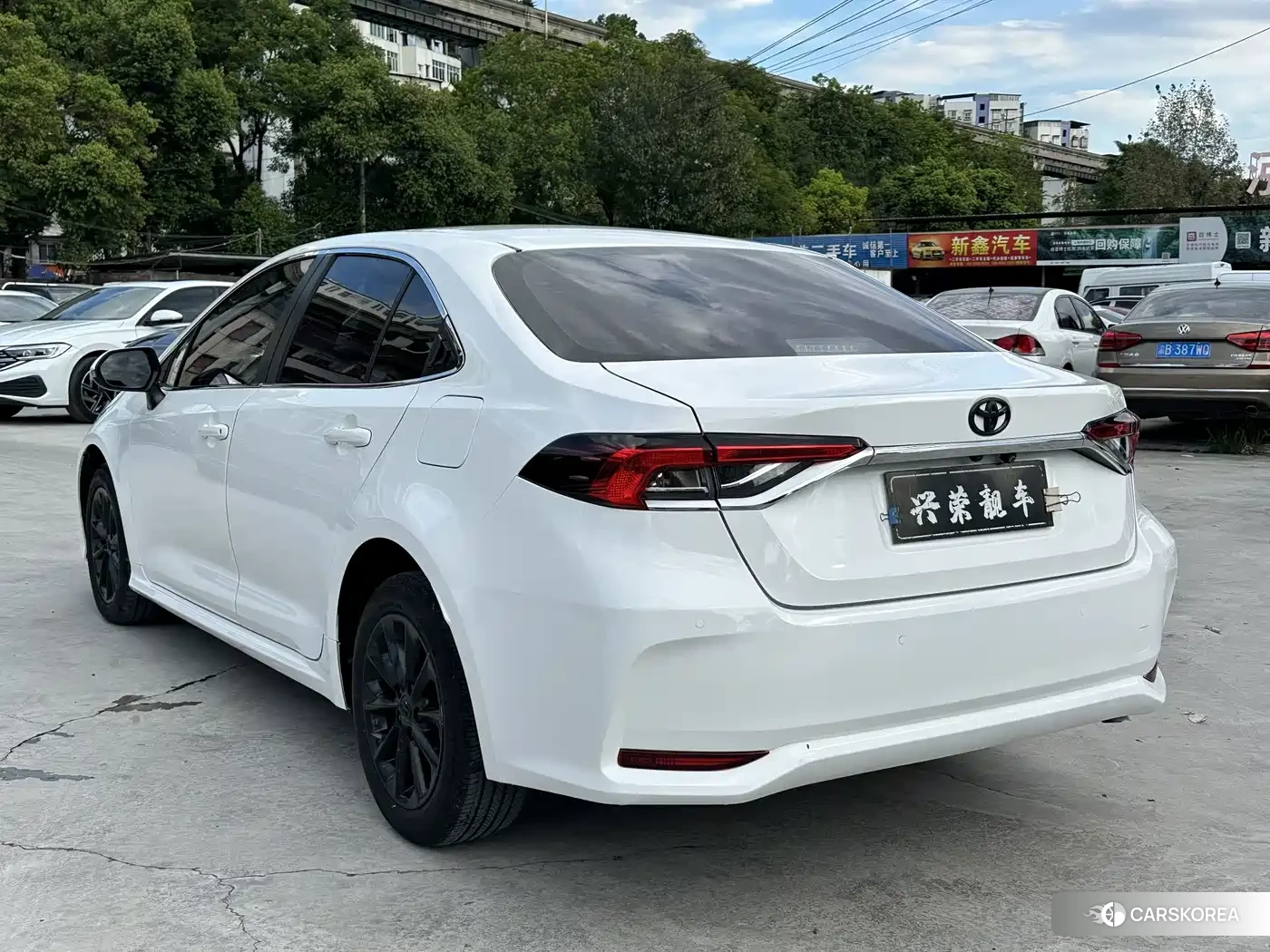 Toyota Corolla id 4679765 из Китая 12
