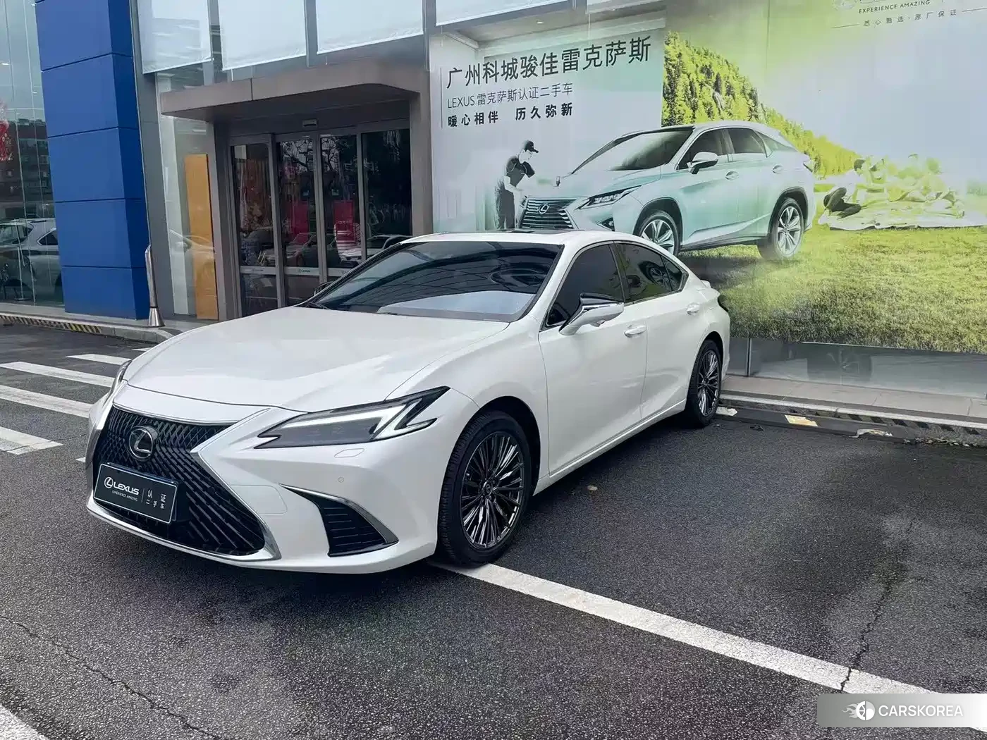 Lexus ES id 4649226 из Китая 9
