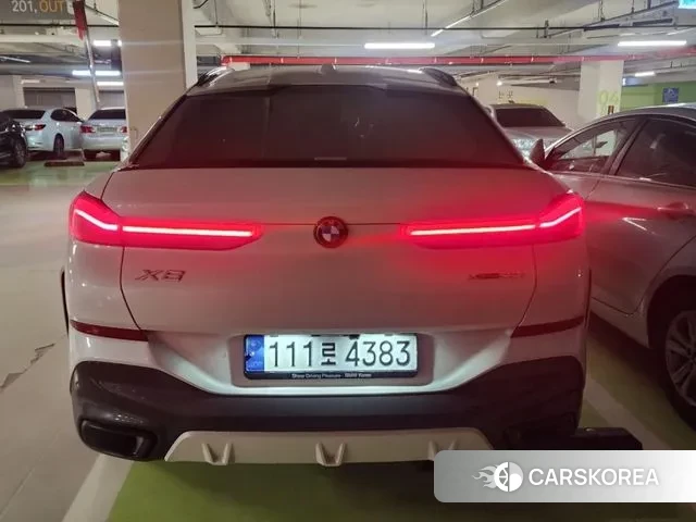 BMW X6 (G06) 2023 Белый из Кореи, фото 2