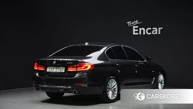 BMW 5 Series (G30) id 3742729 из Кореи 12