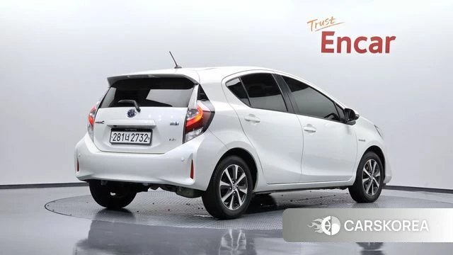 Toyota Prius C id 4482764 из Кореи 12