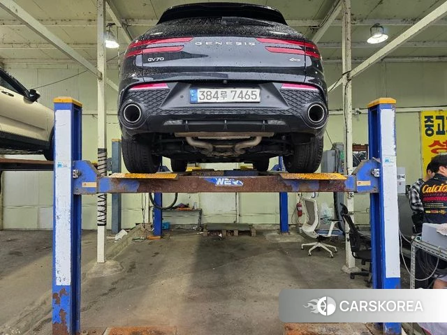 Genesis GV70 2021 Черный из Кореи, фото 2