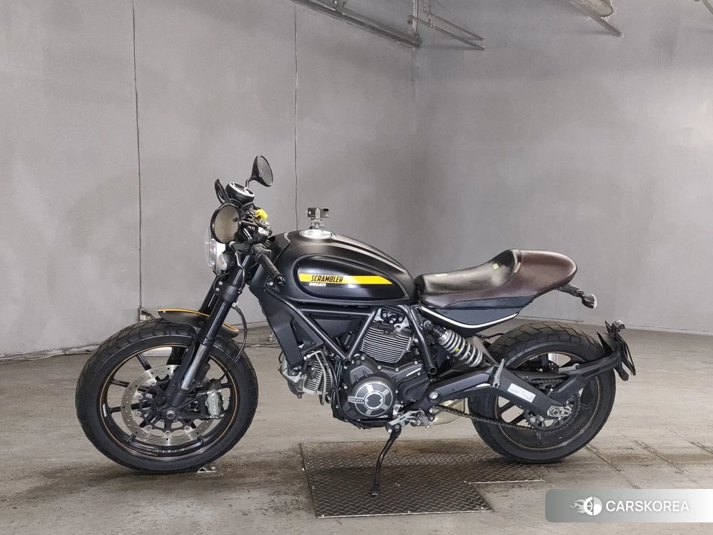 Проданный Ducati SCRAMBLER FULL THROTTLE 2016 из Японии, фото 2
