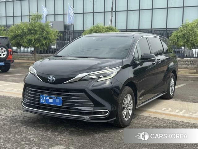 Toyota Saina 2022 Черный из Китая, фото 2
