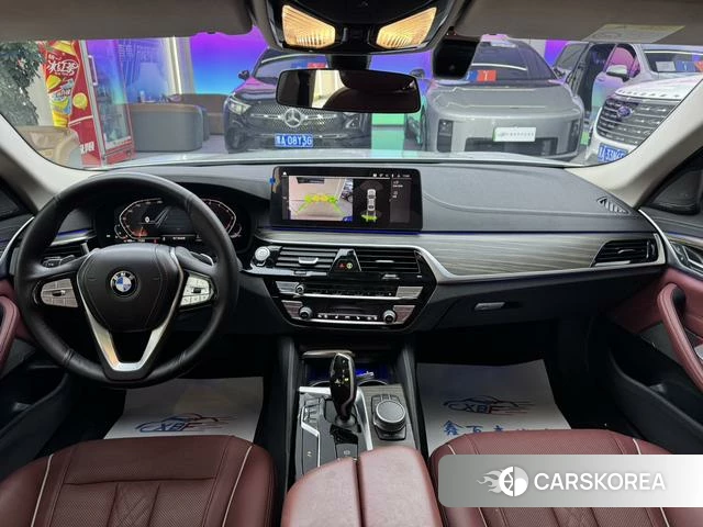 BMW 5 series 2022 Белый из Китая, фото 4