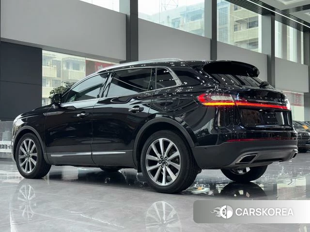 Lincoln Navigator (import) 2019 Черный из Китая, фото 2