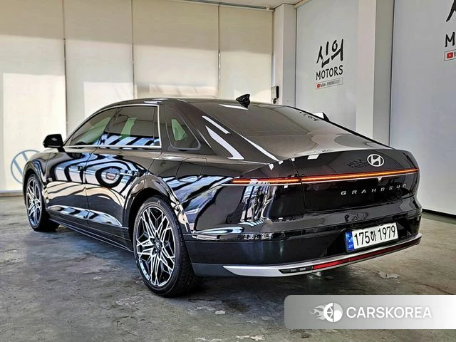 Hyundai Grandeur Hybrid (GN7) id 3897323 из Кореи 12