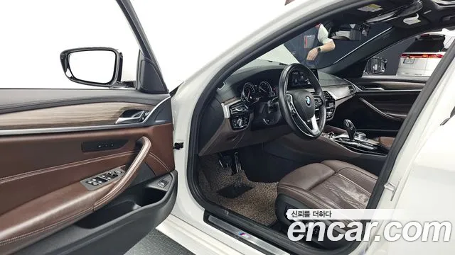 BMW 5 Series (G30) id 2686444 из Кореи 12