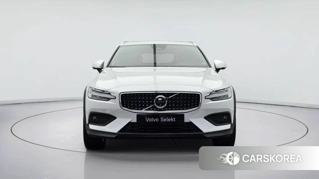 Volvo V60 Cross-Country 2nd Generation id 4016800 из Кореи 12