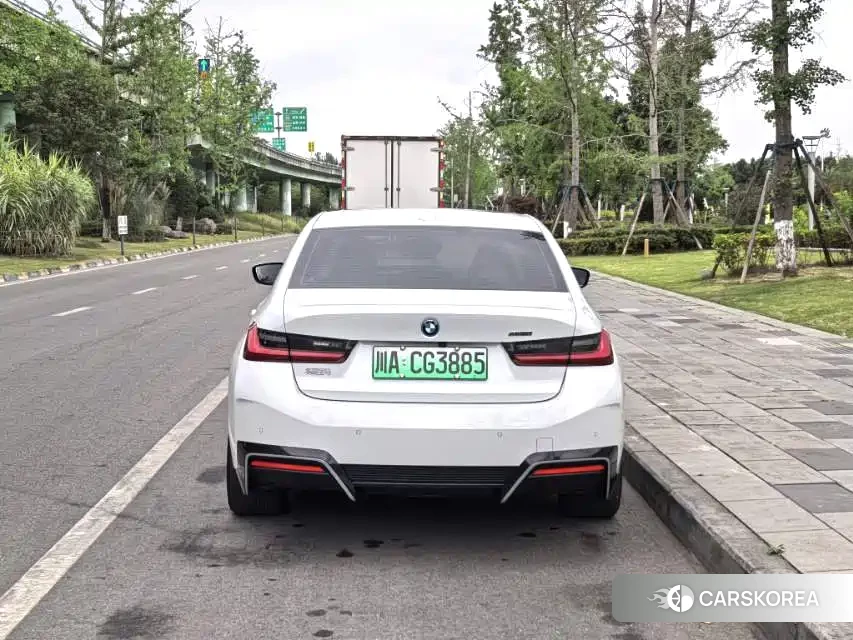 BMW i3 2025 Белый из Китая, фото 2